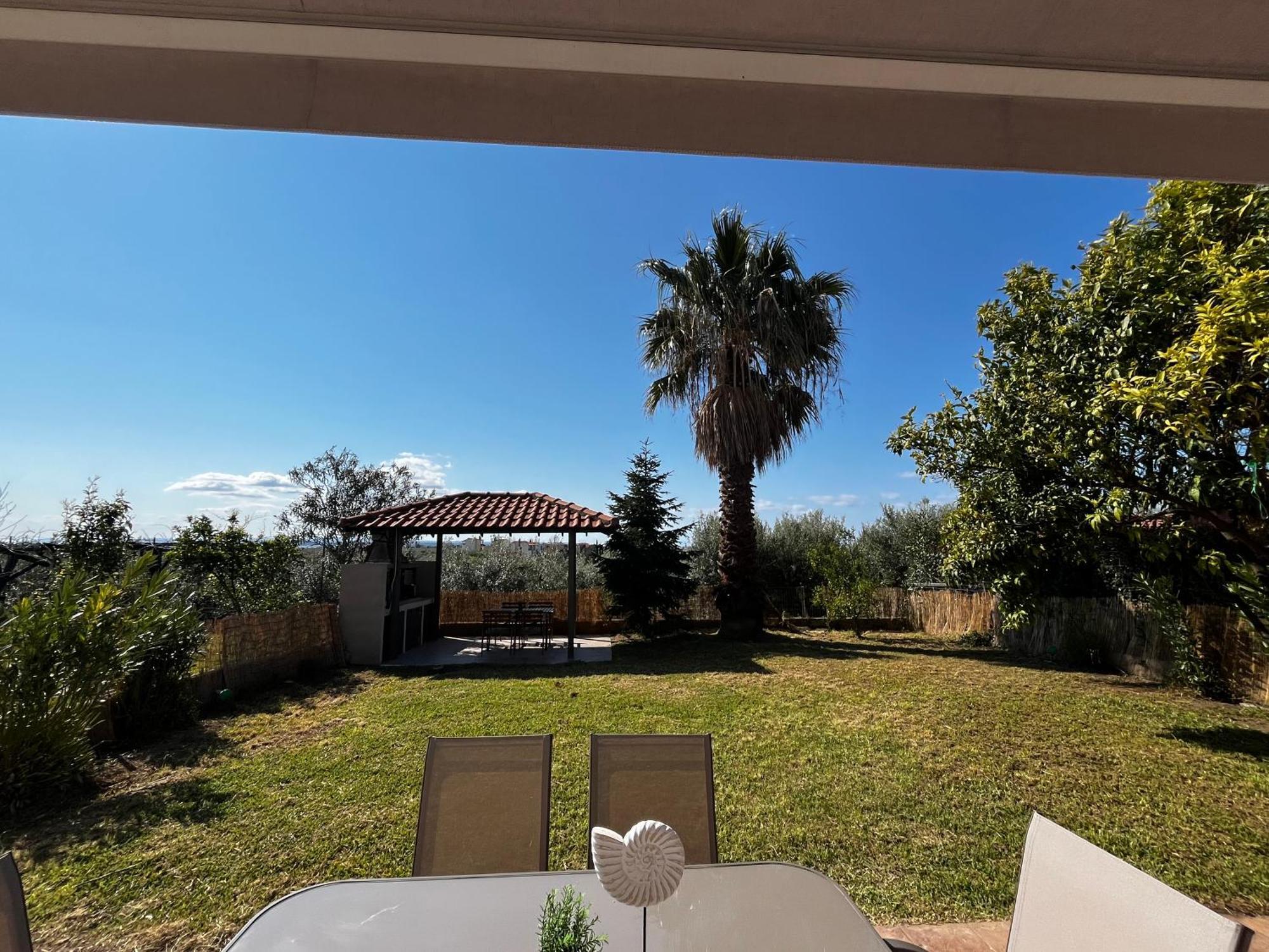 Jordan's Garden Maisonette * Nea Moudania