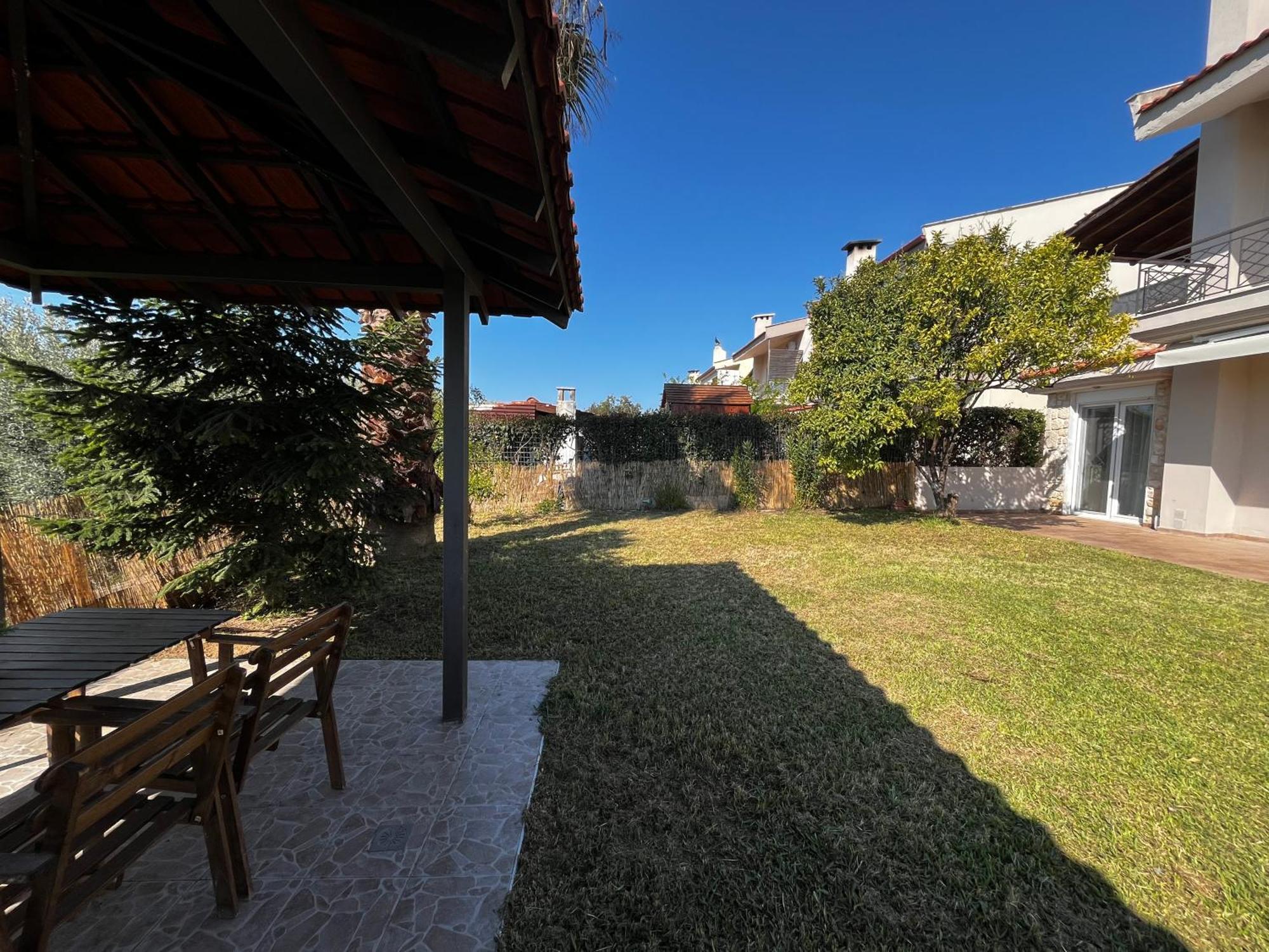 Jordan's Garden Maisonette * Nea Moudania